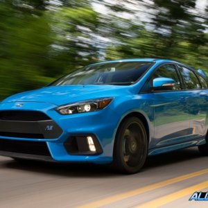 2016-Ford-Focus-RS-MANUFACTURER-876x535.jpg