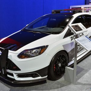 16-ford-focus-st-sema-2013-1.jpg